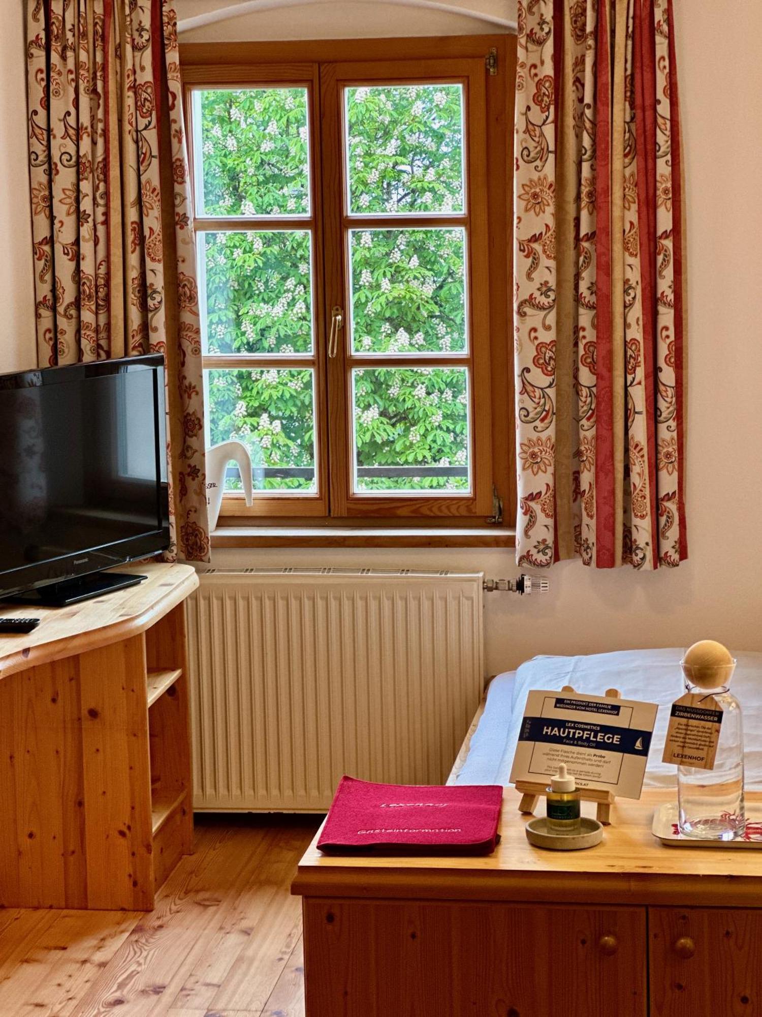 Lexenhof Hotell Nussdorf am Attersee Rom bilde
